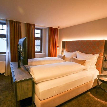 Boutiquehotel Burg Adenbach & Alter Weinbau باد نوينهار اهرفيل المظهر الخارجي الصورة