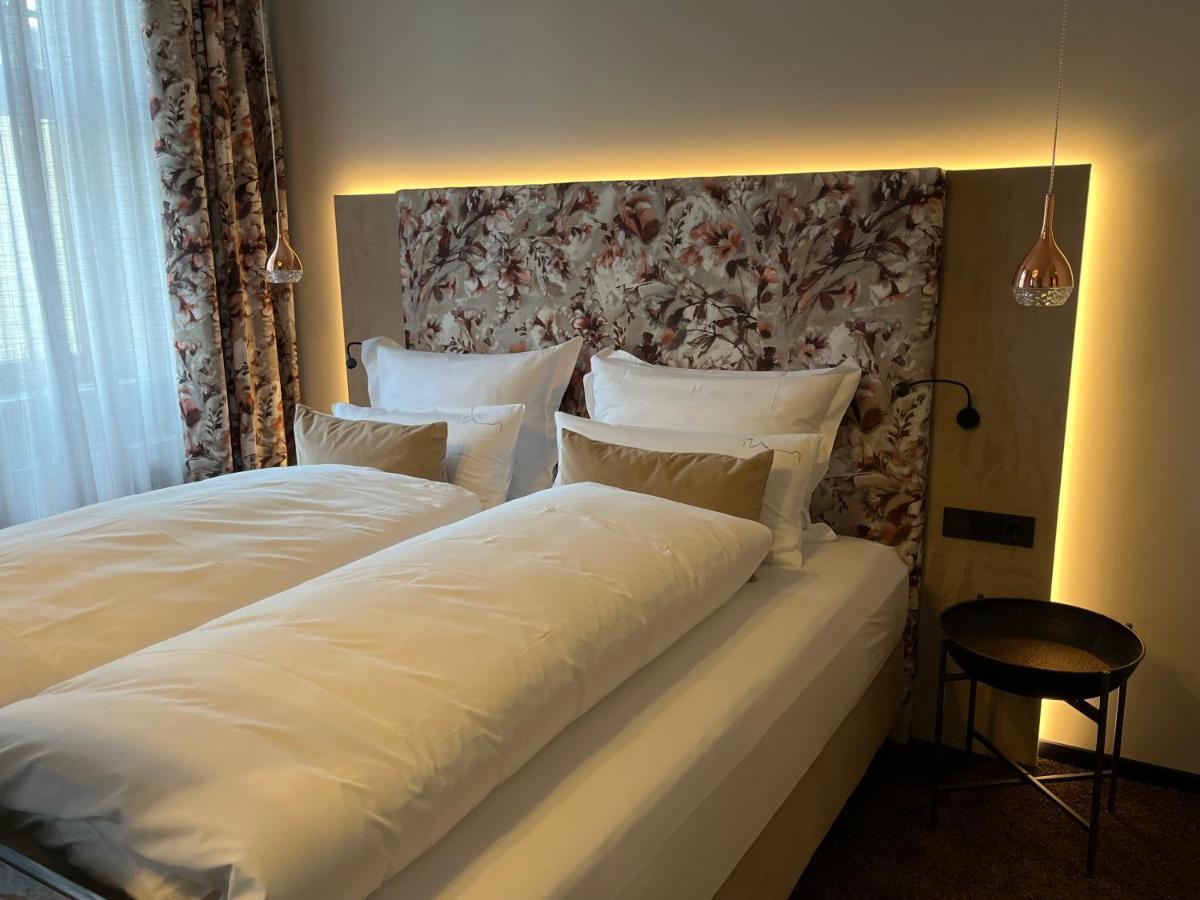 Boutiquehotel Burg Adenbach & Alter Weinbau باد نوينهار اهرفيل المظهر الخارجي الصورة