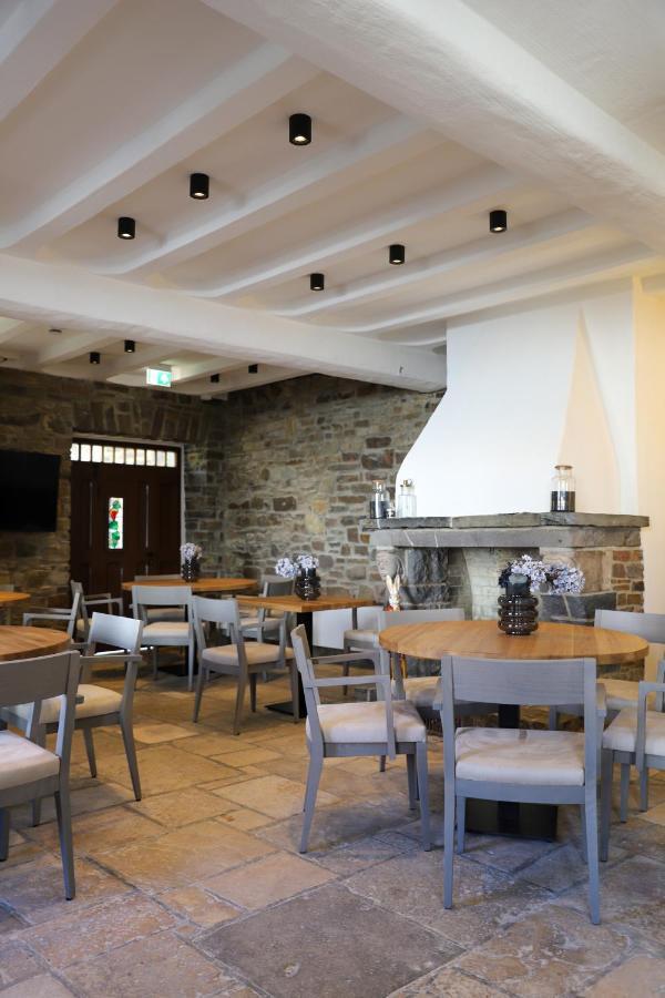 Boutiquehotel Burg Adenbach & Alter Weinbau باد نوينهار اهرفيل المظهر الخارجي الصورة